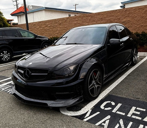 2008-2014 Mercedes Benz W204 C63 AMG Sedan VS Style Carbon Fiber Side Skirts