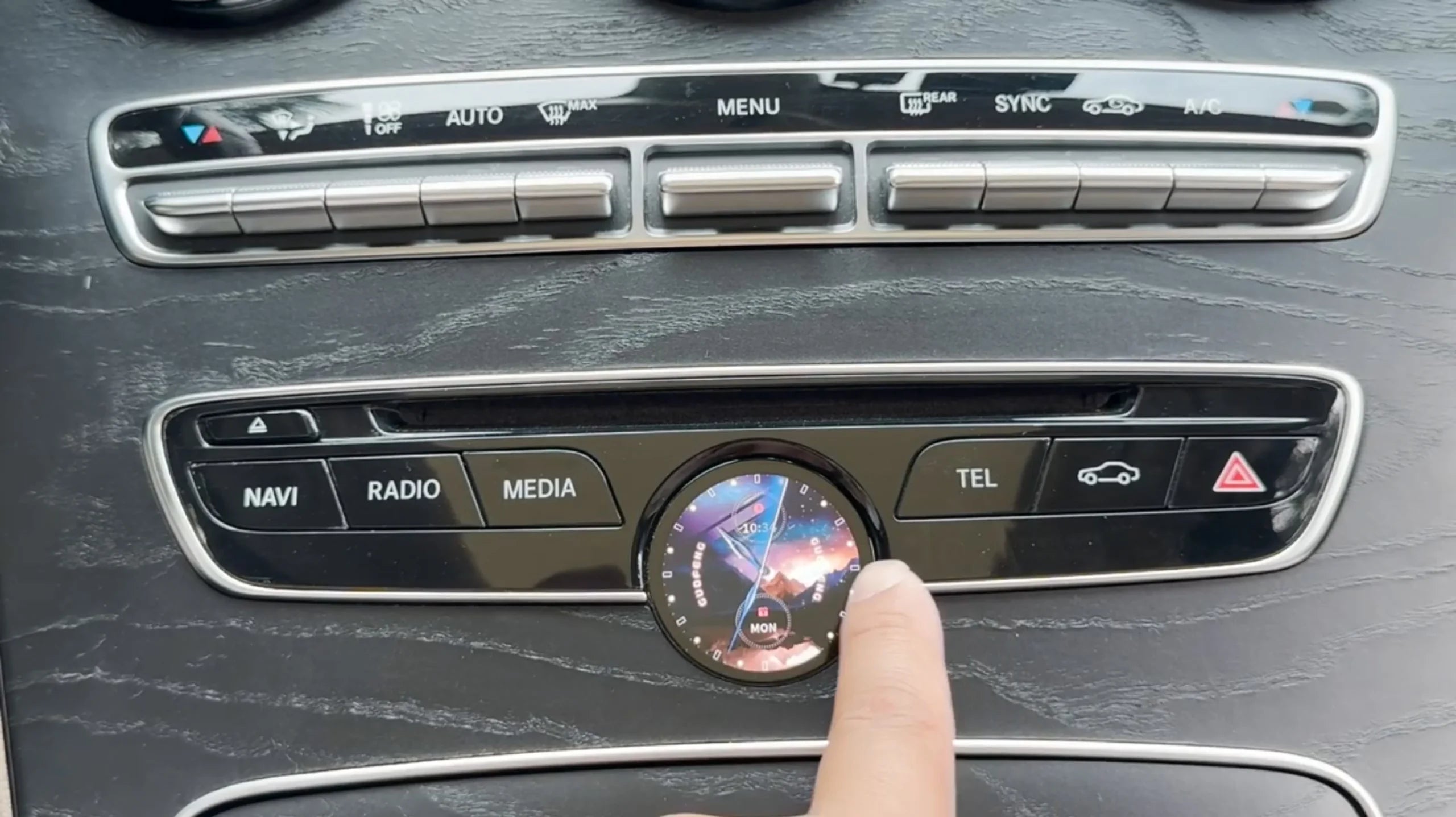 Benz Smart Clock (Mercedes Benz)