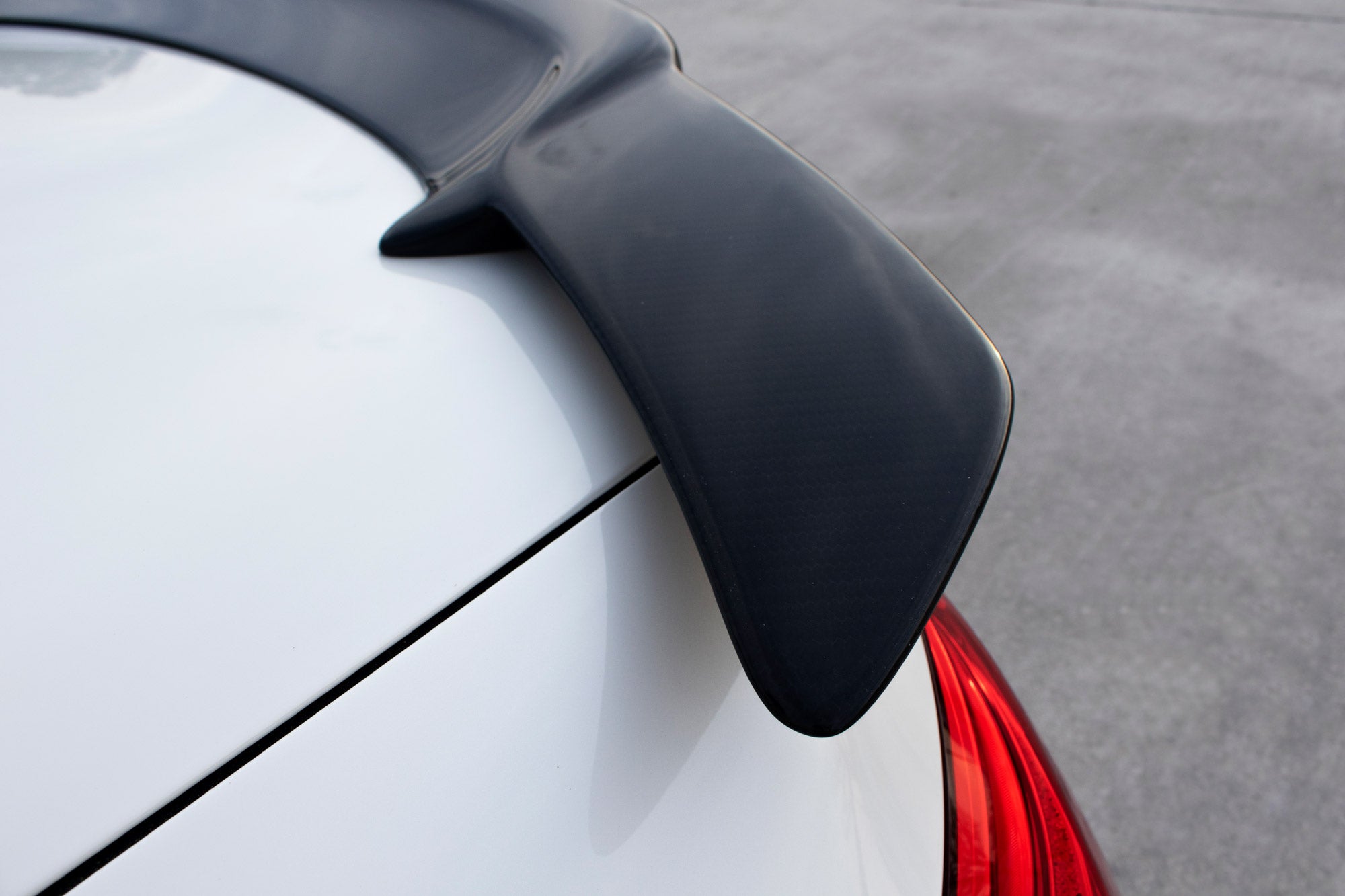 RENNtech | Carbon Fiber | Decklid Spoiler | W213 | E-Class Sedan | Gloss Finish