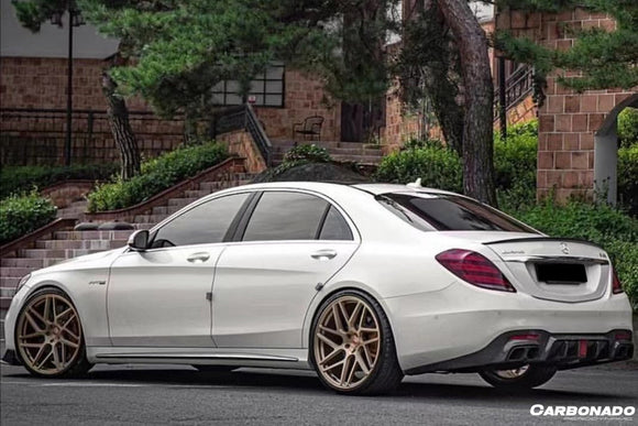 Carbonado 2017-2020 Mercedes Benz S63 W222 Sedan BRS Style Rear Diffuser w/ LED Light and Exhaust Tips