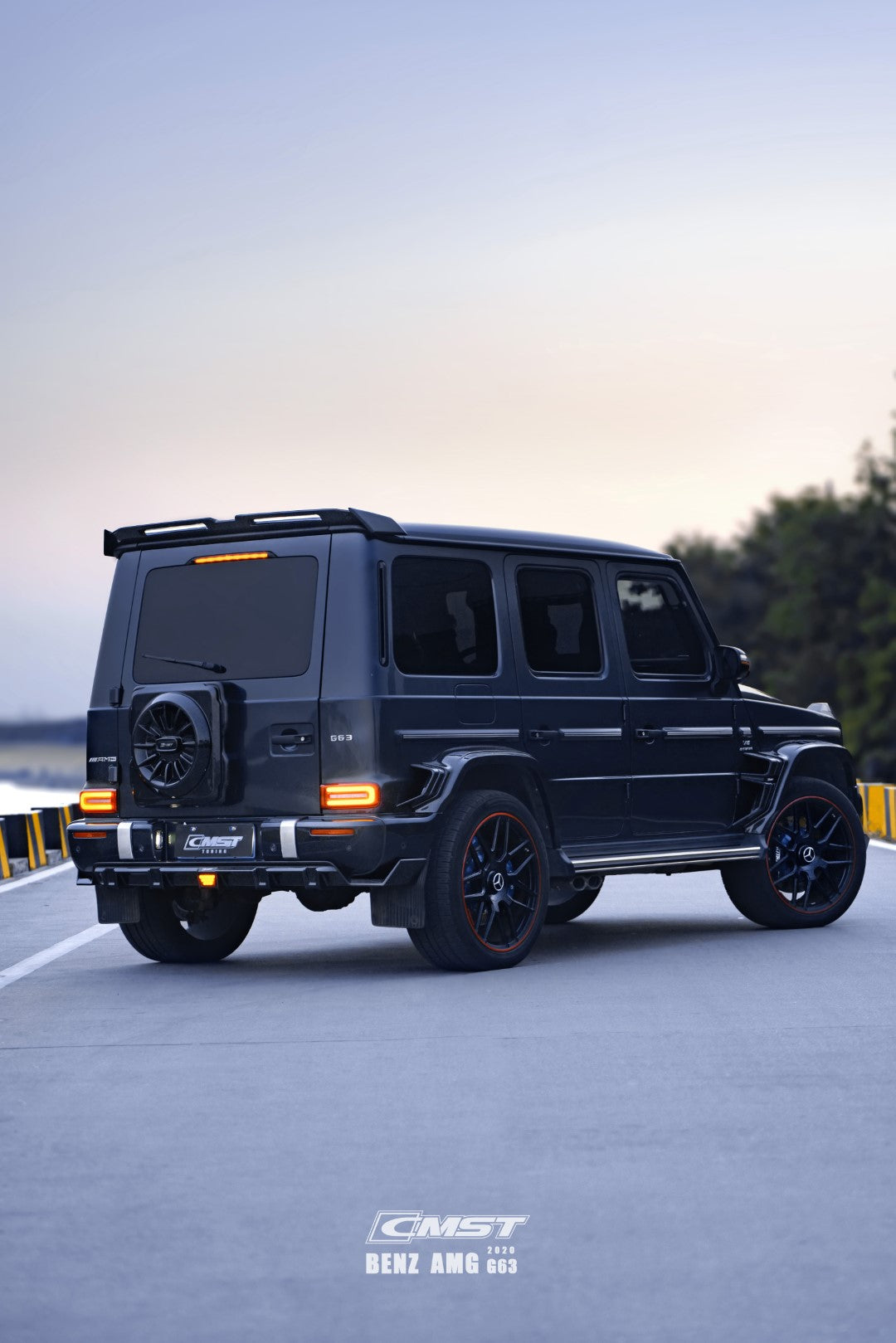 CMST Tuning Pre-preg Carbon Fiber Wheel Arches for Mercedes Benz G63 / G550 / G500 W464