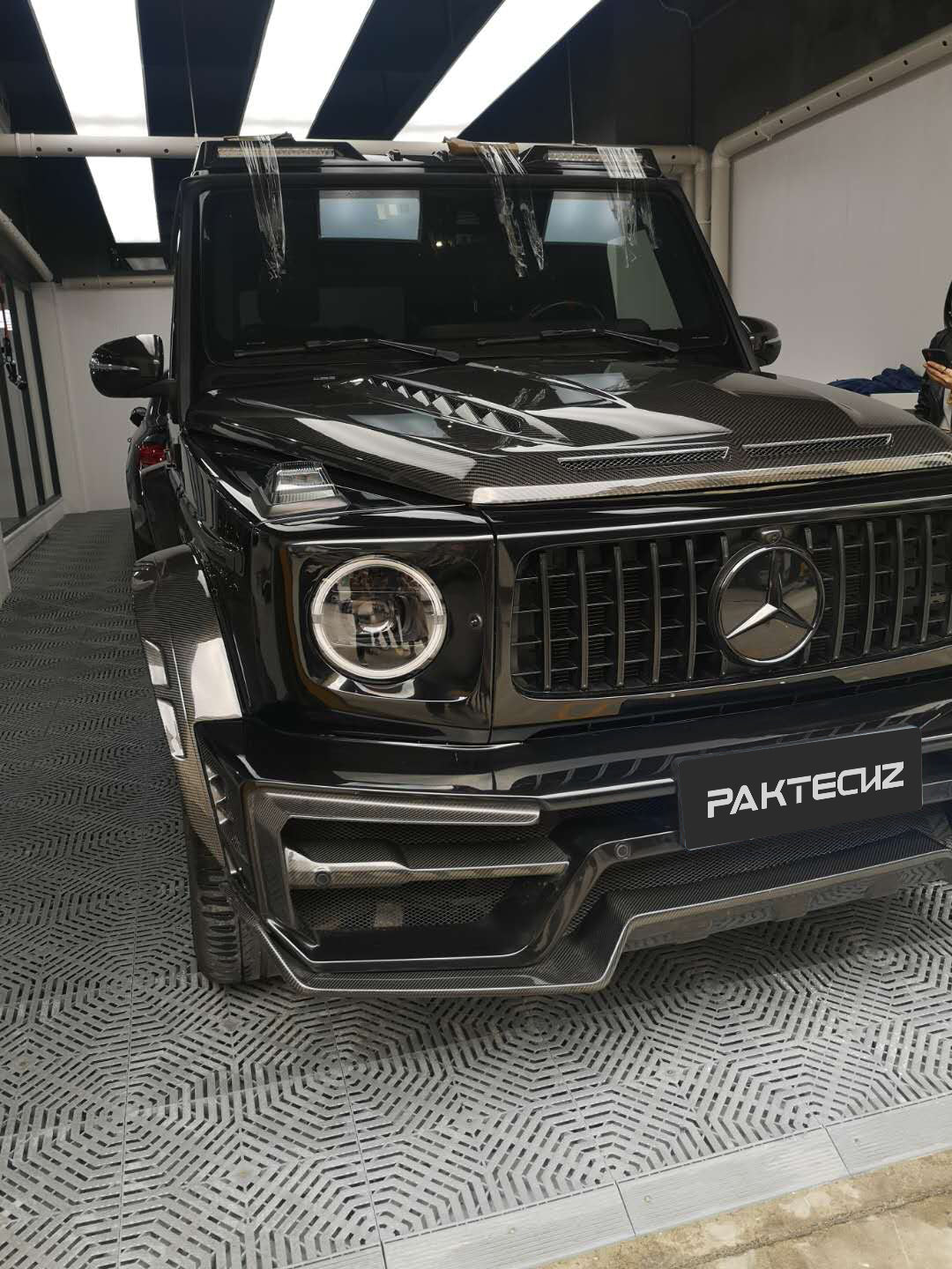 Paktechz Mercedes Benz G-Class Dry Carbon Fiber Hood