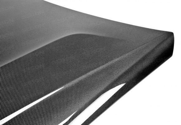 OEM-STYLE CARBON FIBER HOOD FOR 2012-2015 MERCEDES-BENZ AMG C 63