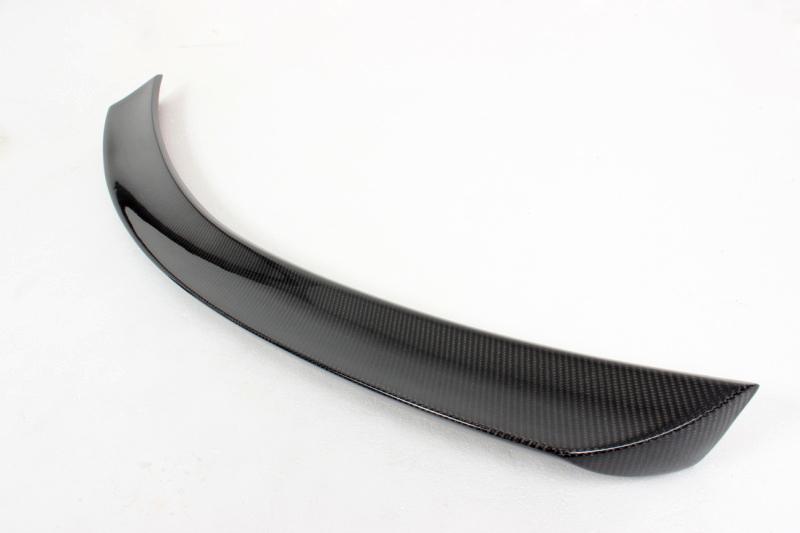 W204 Carbon Fiber Classic Spoiler